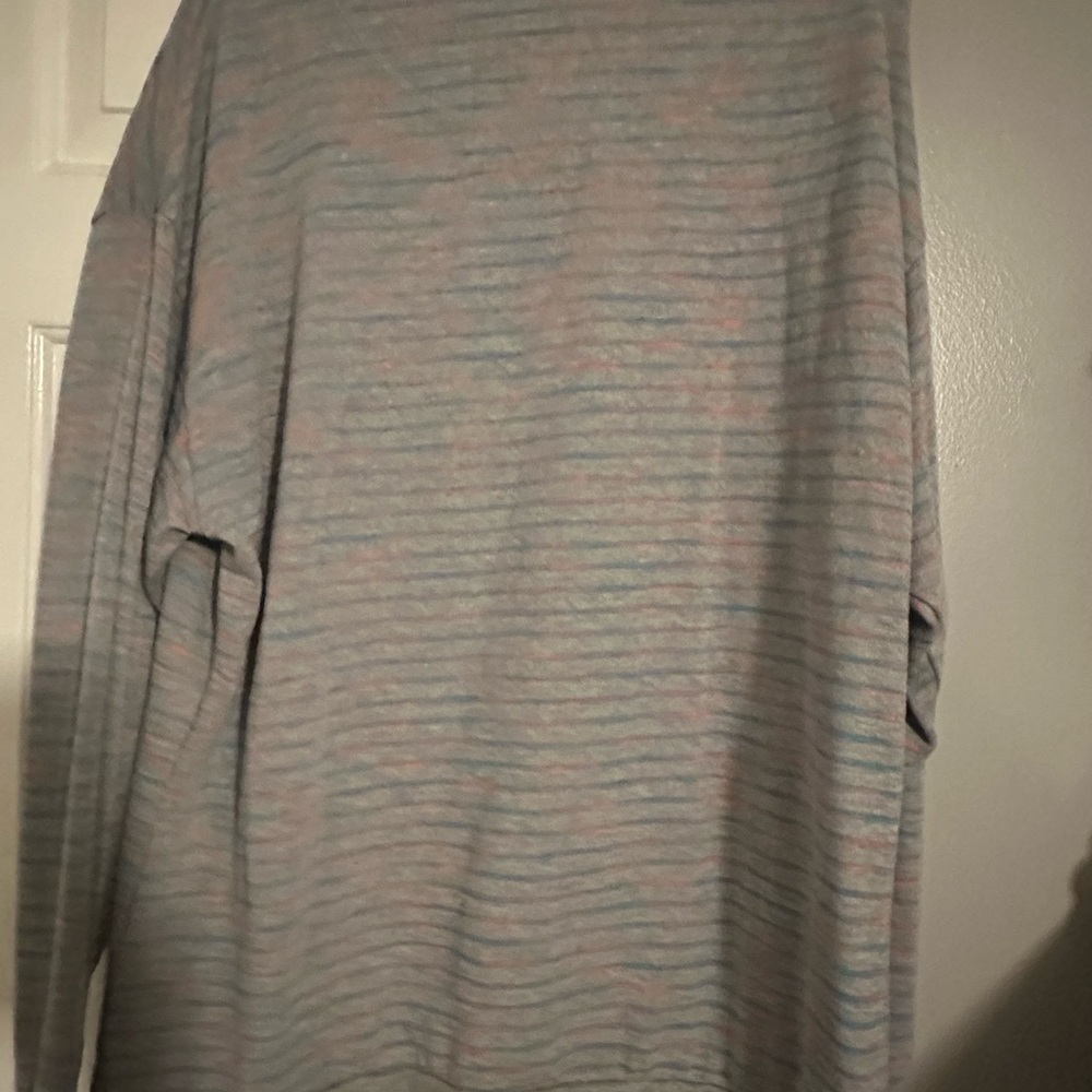 Southern Marsh Gray and Pink Sweatshirt Casual Comfort